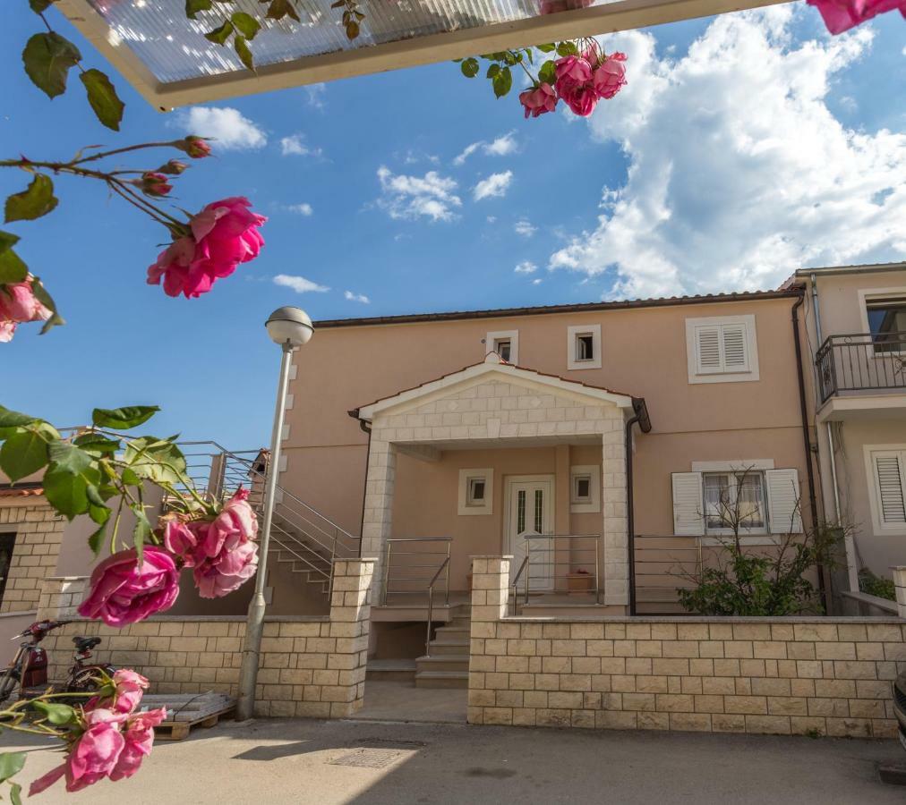 Apartments Gabelic Hvar Town Bagian luar foto